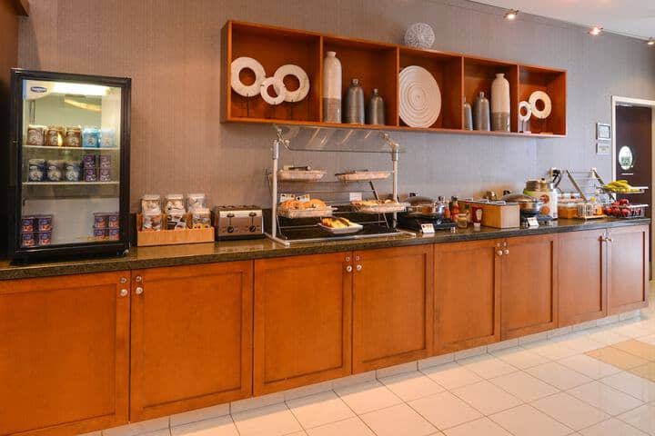 Breakfast/Coffee Service 19 of 26