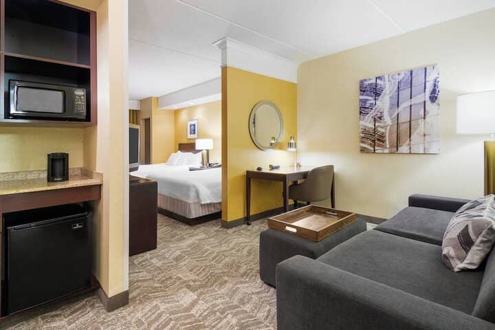 Room 6 of 26